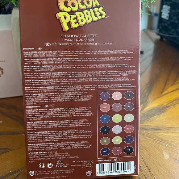 Revolution Beauty Cocoa Pebbles Eyeshadow With Matching Flinstones Makeup Bag - Picture 2 of 9